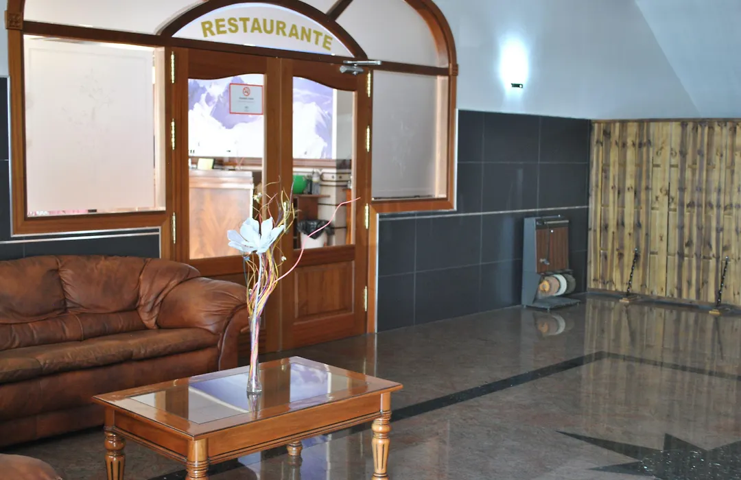 Hotel Restaurante Dama de Baza-1